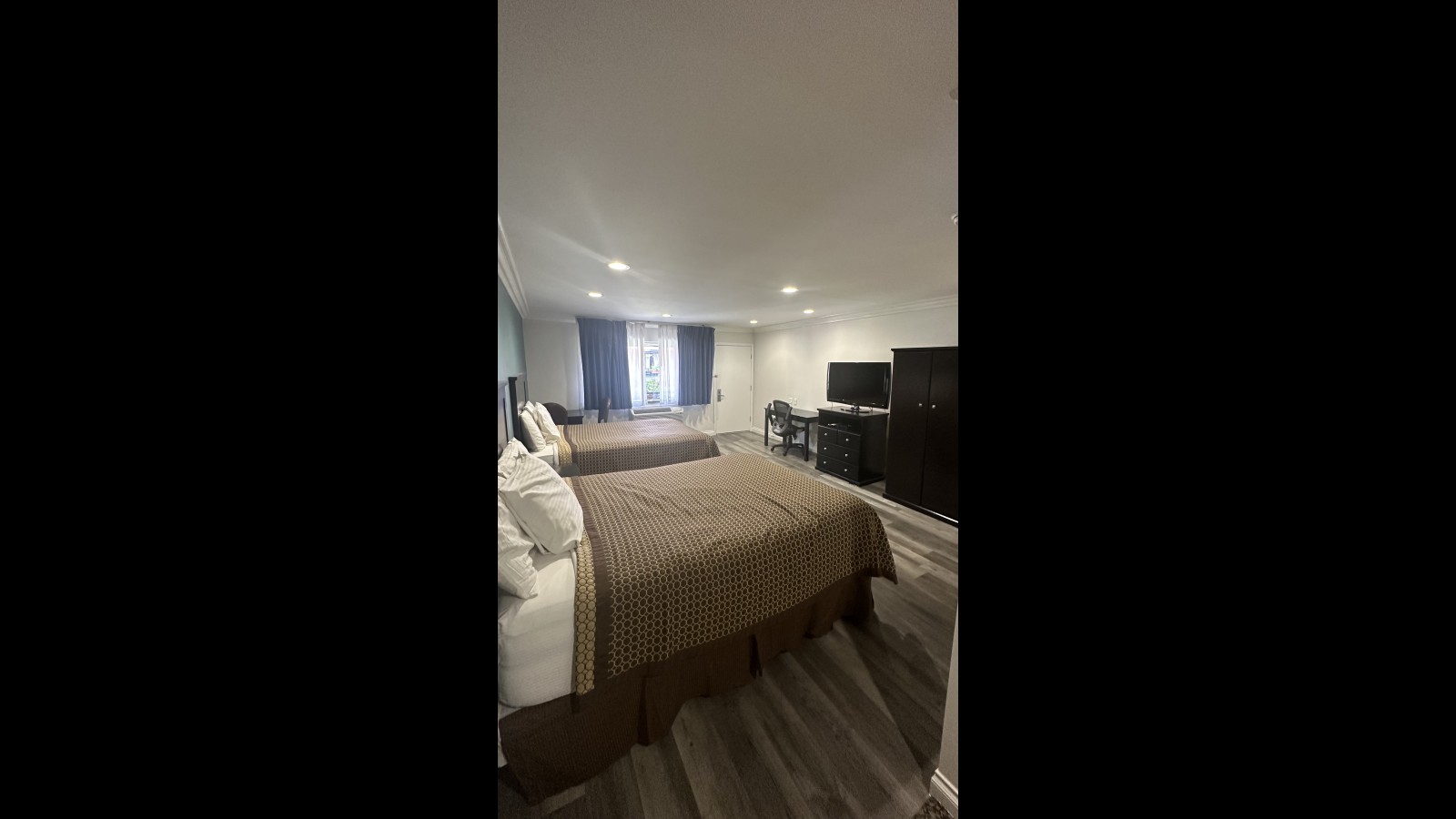 Double Bed